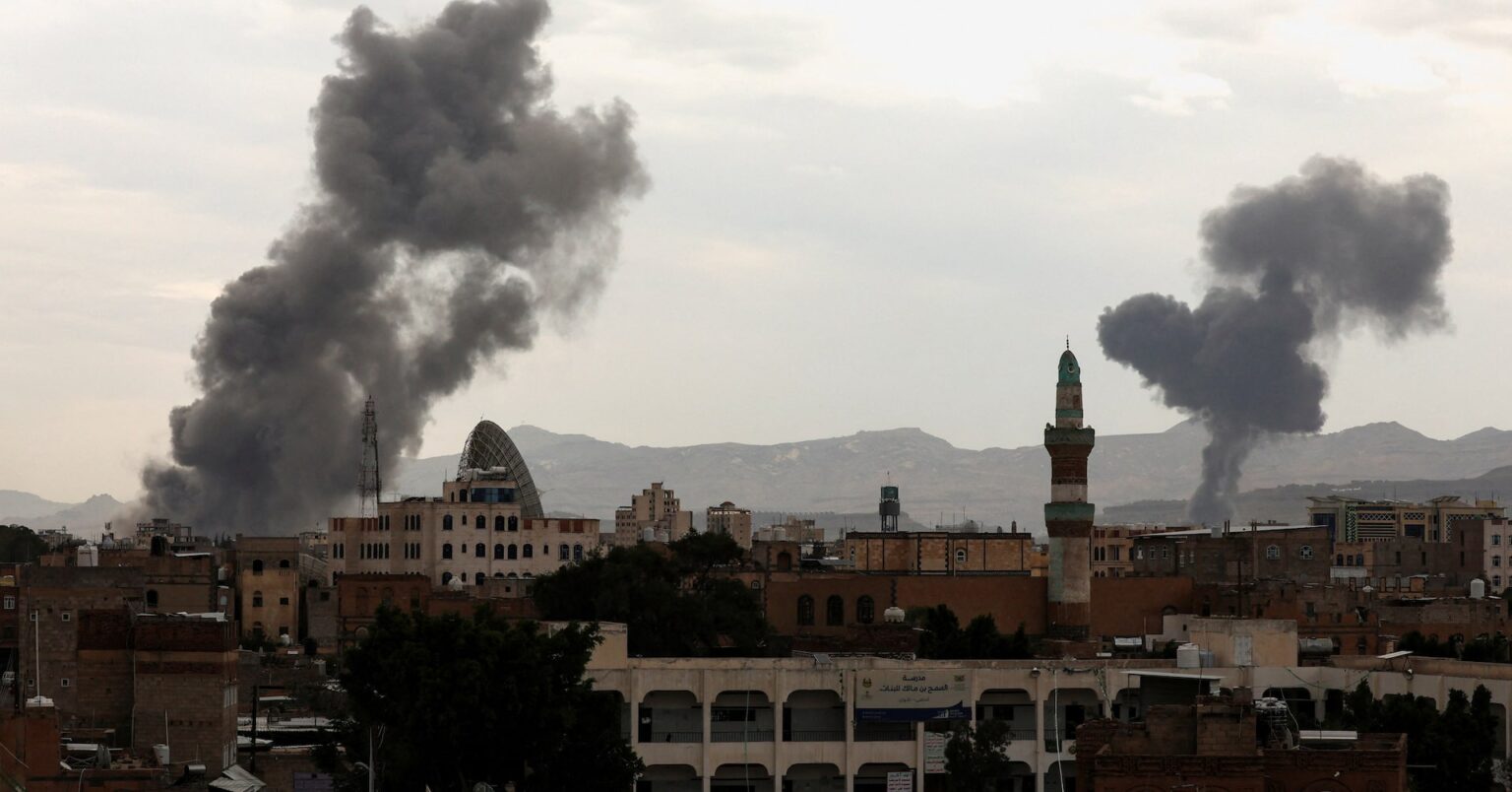 イスラエル軍、イエメン首都と北部県攻撃 死者35人・負傷者131人 | ロイター イスラエル軍、イエメン首都と北部県攻撃 死者35人・負傷者131人 | ロイター