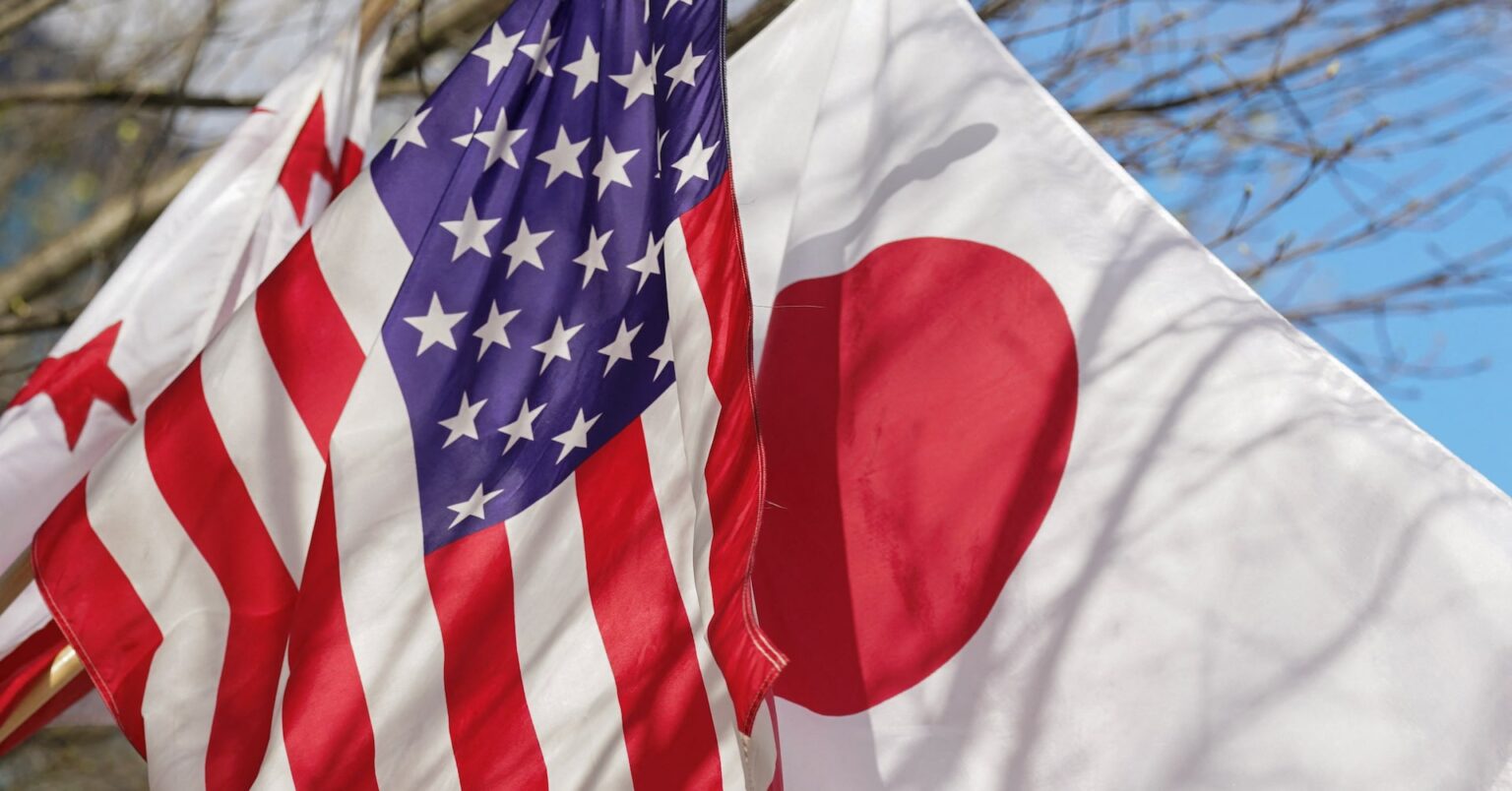 為替介入、無秩序な動きへの対処に「留保」＝日米財務相声明 | ロイター