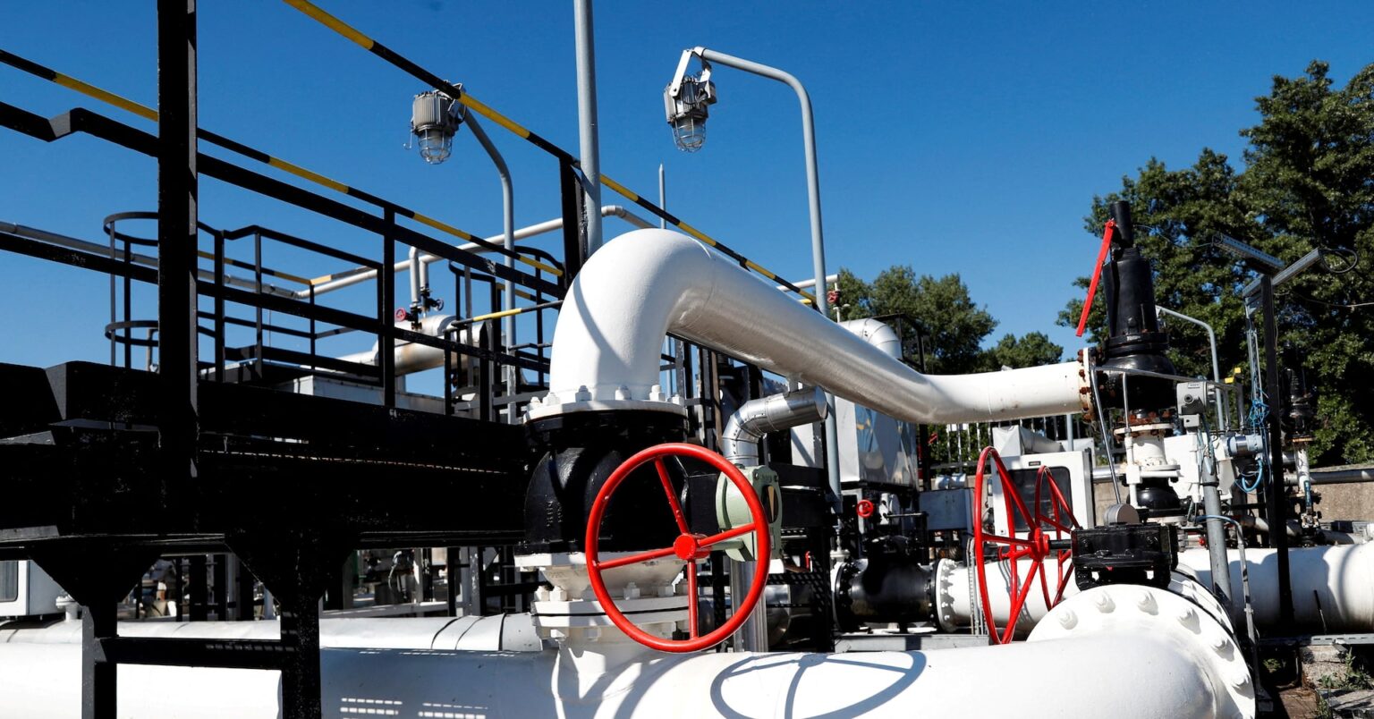 ＥＵは26年末までにロシア産原油輸入停止を、ポーランドが要請 | ロイター