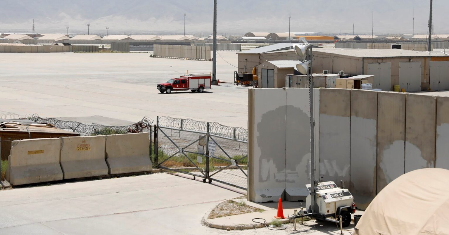 トランプ氏のアフガン基地返還要求発言、米政府関係者は懐疑的 | ロイター