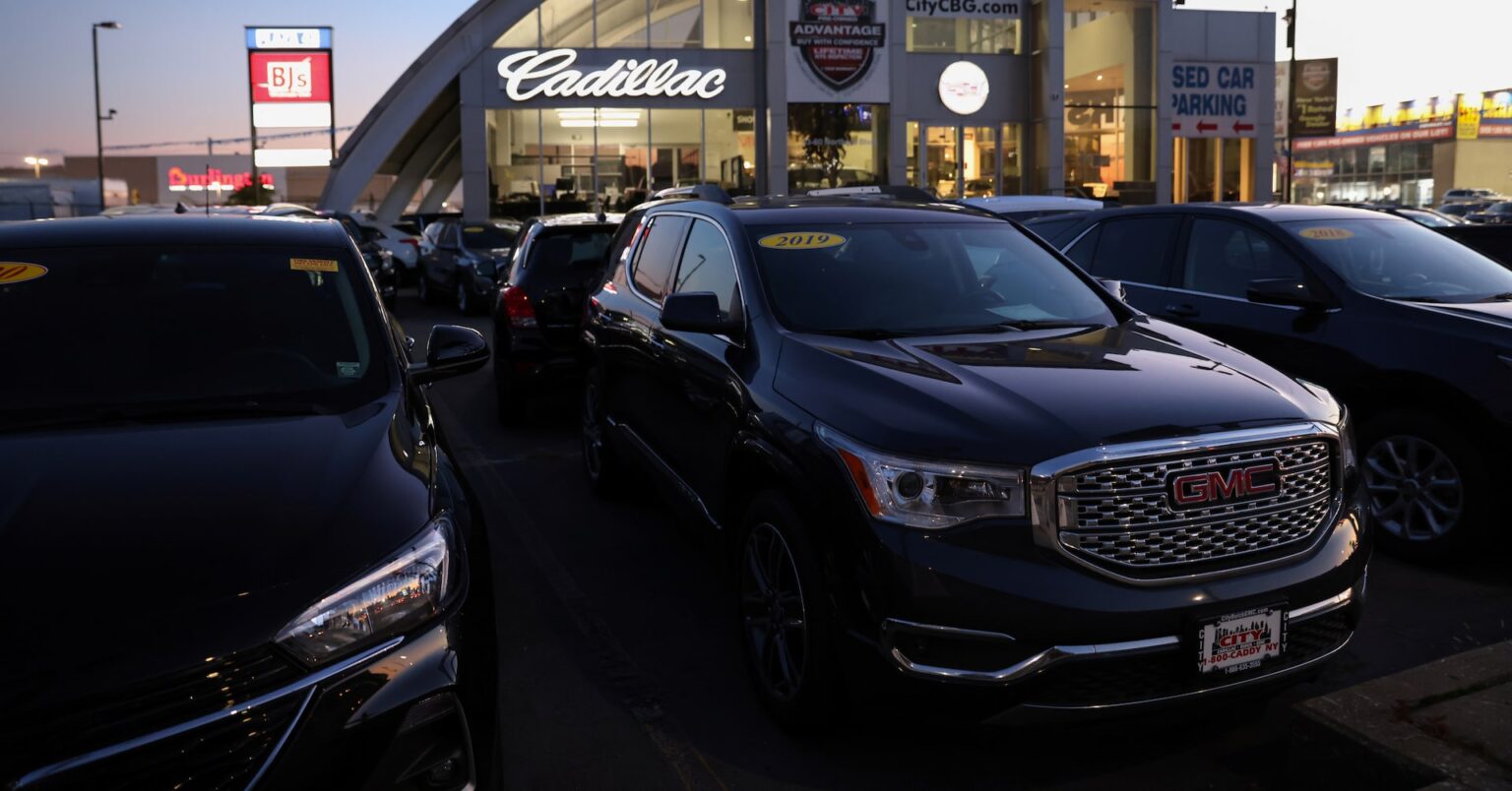 アングル：米自動車業界、関税の販売価格転嫁もはや不可避か | ロイター