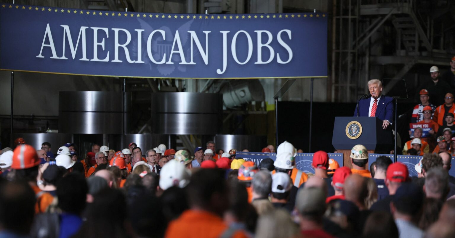 トランプ米政権が黄金株行使、ＵＳスチールの工場停止阻止＝ＷＳＪ | ロイター