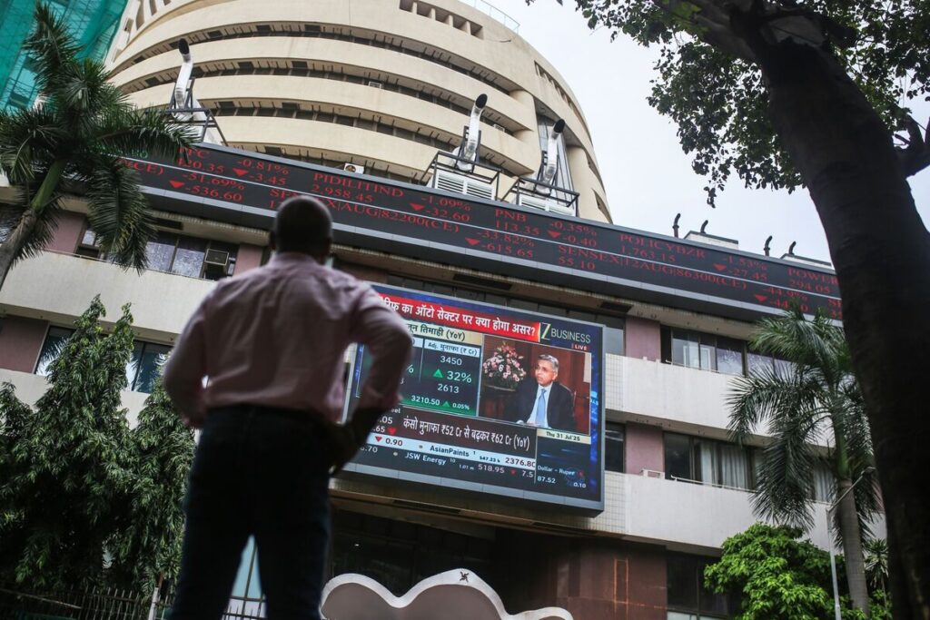 インドIT企業の株価下落－トランプ政権がH-1Bビザ制度を大幅見直し - Bloomberg
