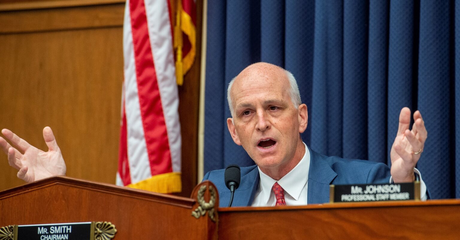 米下院議員団、中国国防相と異例の会談　軍の交流強化を協議 | ロイター