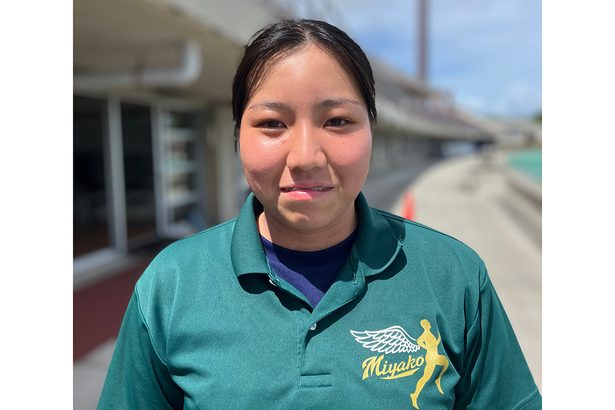 動きに集中した　女子砲丸投げ・安室季栄美　陸上・沖縄県高校新人大会