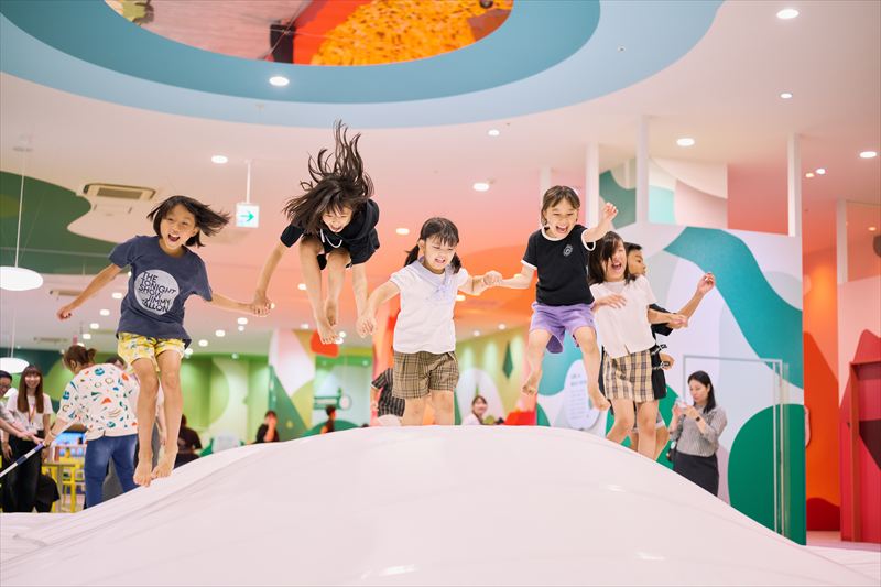 兵庫県初出店！地球をテーマにした屋内型こどもの遊び場「ちきゅうのにわ 姫路リバーシティー店」が10月24日オープン