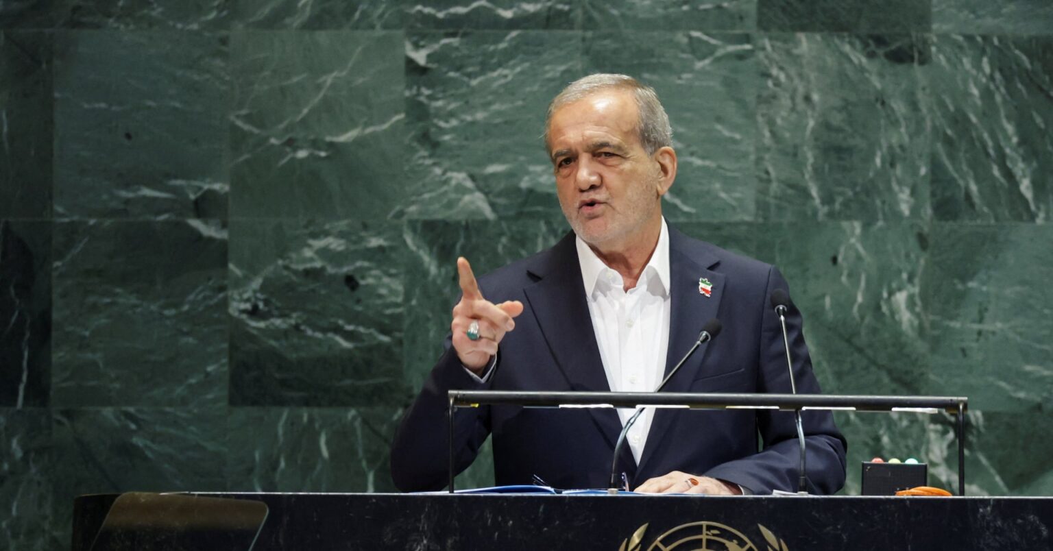 イラン「核兵器を追求せず」、大統領が国連演説 制裁巡り英仏独を非難 | ロイター イラン「核兵器を追求せず」、大統領が国連演説 制裁巡り英仏独を非難 | ロイター