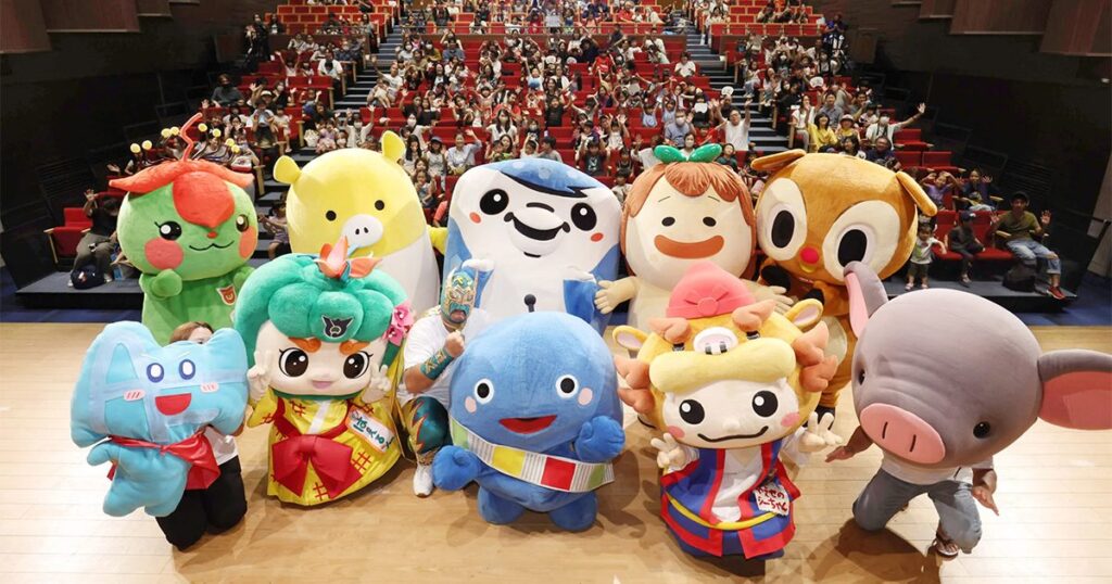 りゅうちゃん★ハタチ★ありゅがとう　おたんじょう会、900人がお祝い　沖縄 - 琉球新報デジタル