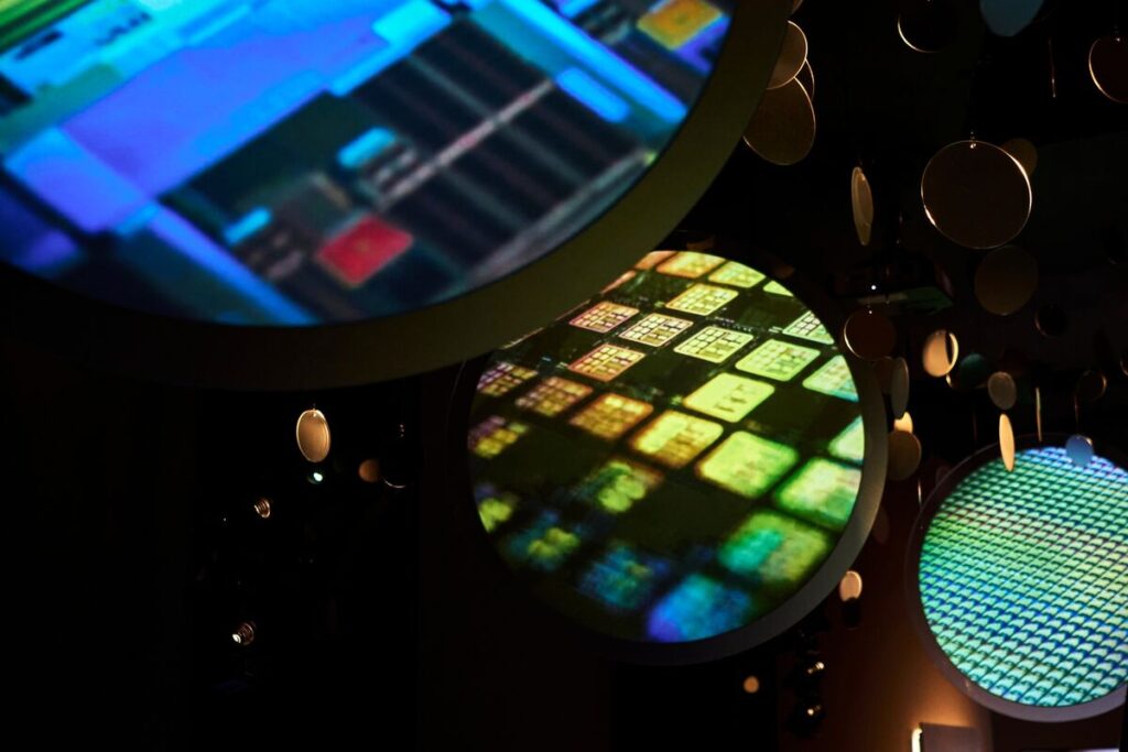 米商務長官、台湾に半導体の米国需要の半数を国内生産するよう求める - Bloomberg