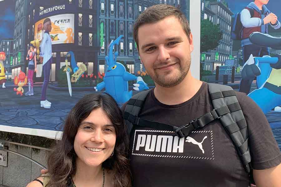 スペインから来た（左から）アイダさんとカルレスさん【写真：Hint-Pot編集部】