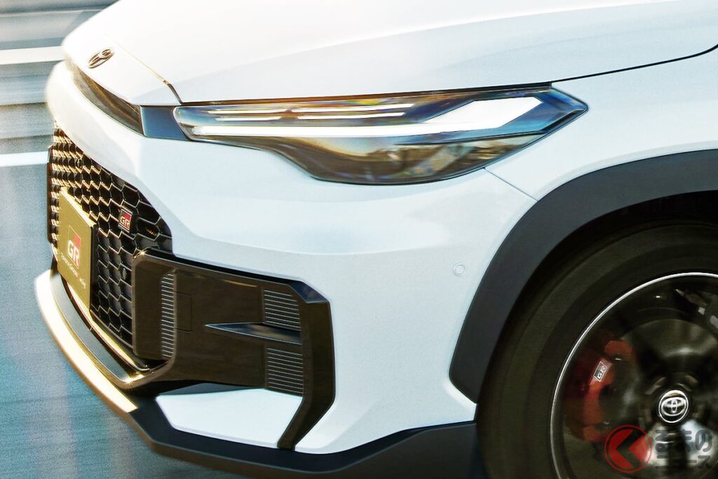 トヨタの新型「"5人乗り"スポーツSUV」がスゴい! リッター「23キロ」走る"高性能"モデル!? 専用2リッター×スポーツサス採用! 精悍デザインもカッコいい「カローラクロス GRスポーツ」に注目 – くるまのニュース むしろ「お買い得」ですらある最上級グレード!?