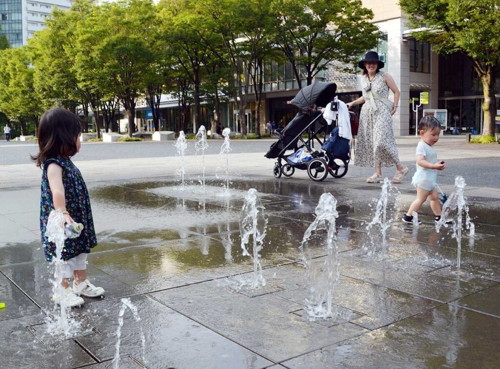 横浜、観測史上最も暑かった ２０２５年夏、神奈川の全地点で最高気温更新（カナロコ by 神奈川新聞） - Yahoo!ニュース - Yahoo!ニュース