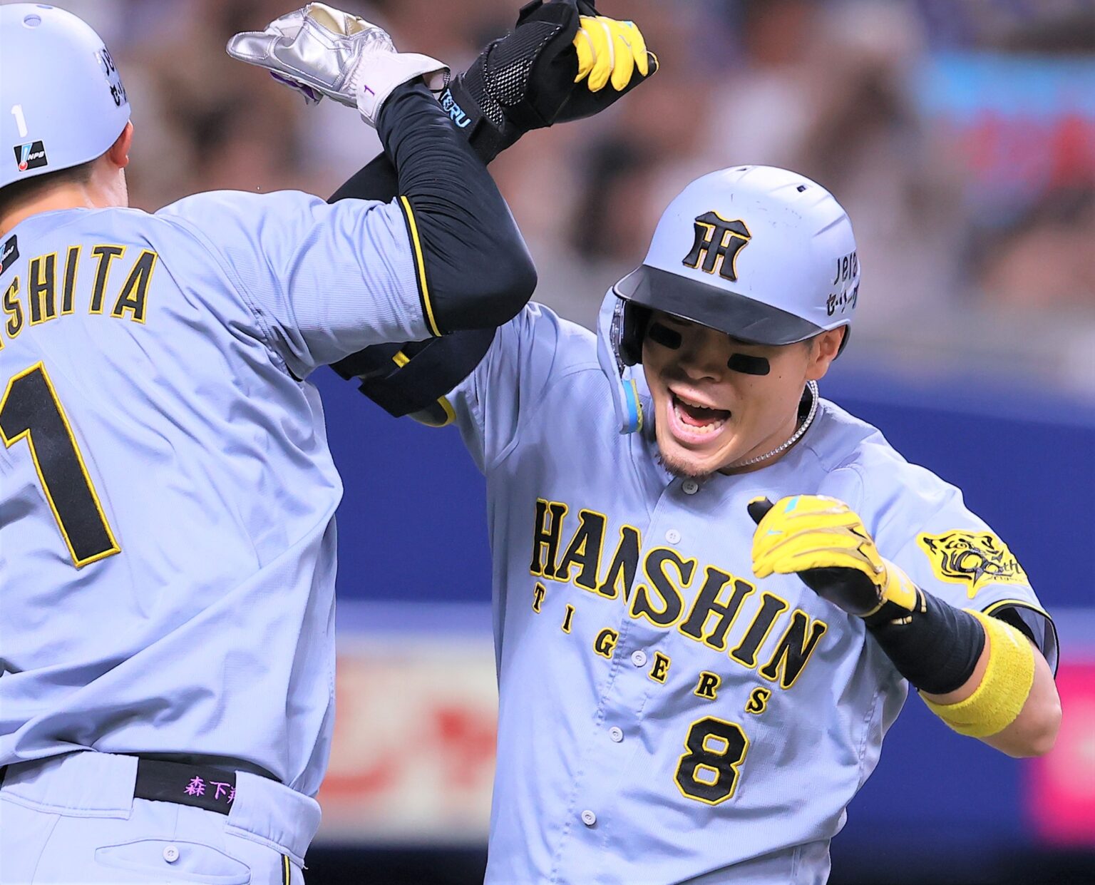 【阪神】3連勝 今季最多貯金30でⅯ6！佐藤輝がキング独走35号2ラン＆熊谷がプロ初弾2ラン 村上7回途中3失点自己最多11勝目 石井46試合連続無失点（TBS NEWS DIG Powered by JNN）