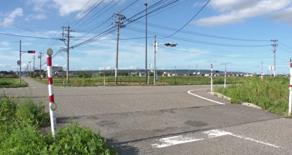 バイクと乗用車が出会い頭に衝突 運転の男性（67）死亡 石川・羽咋市（MRO北陸放送） - Yahoo!ニュース