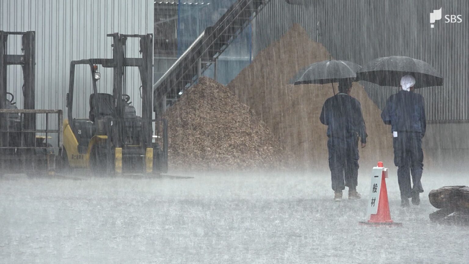 台風15号 5日に静岡県最接近か 8月に浸水被害の天竜区では住民から不安の声 =浜松市（静岡放送（SBS）） - Yahoo!ニュース