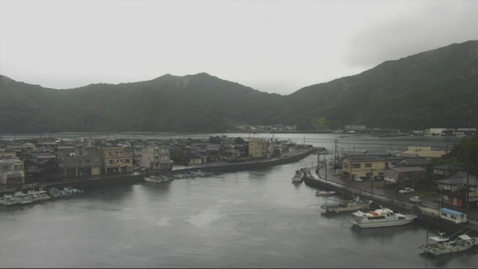 【台風15号】大分県で線状降水帯発生の恐れ 4日昼過ぎから夜遅くにかけて 土砂災害などに警戒を（TOSテレビ大分） - Yahoo!ニュース - Yahoo!ニュース