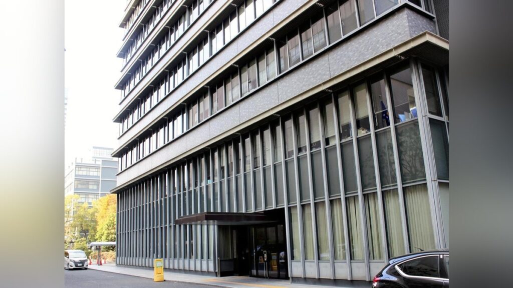 タクシー強盗容疑、８９歳男を逮捕…運転手の顔殴り「殺すぞ」と運賃２万８７３０円払わずに逃走 - 読売新聞オンライン