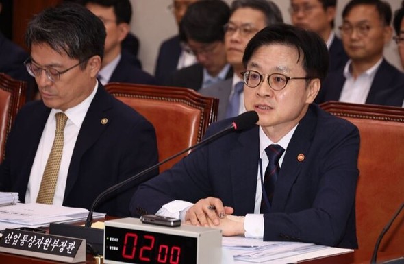韓米、関税の具体化協議を再開…韓国産業部長官「米日合意は納得しがたい」（ハンギョレ新聞） - Yahoo!ニュース - Yahoo!ニュース