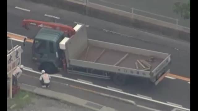 国道２号で１ｍ四方が陥没 ４ｔトラック前輪がはまる 昨夜からの大雨の影響か 広島・廿日市市（テレビ新広島） - Yahoo!ニュース - Yahoo!ニュース