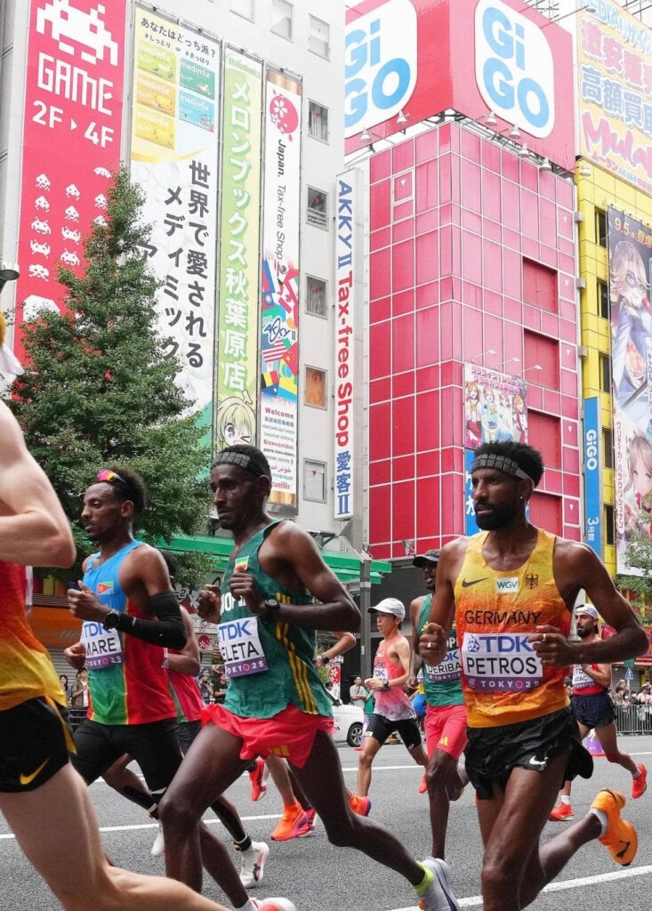 【世界陸上】原監督「アフリカ勢、走りたくないなぁ、嫌だなぁって顔」高温多湿レースを独特解説 | 陸上 | スポーツブル (スポブル)