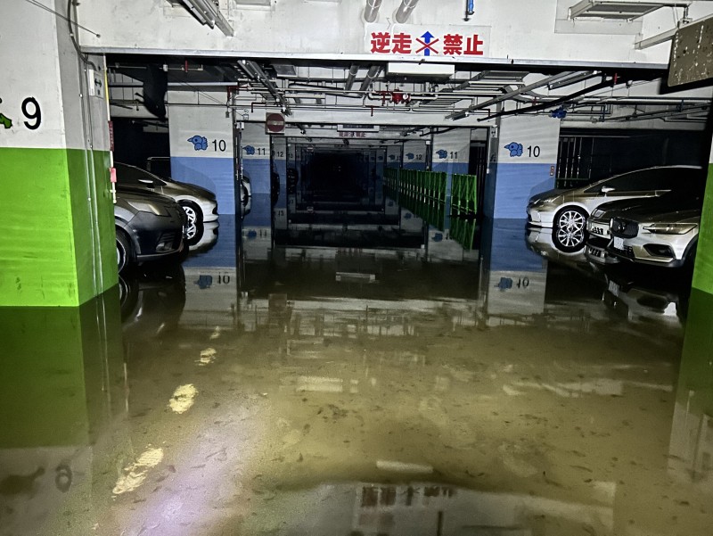 三重の地下駐車場、大雨で270台超被害 水没車両の補償どうなる（毎日新聞） - Yahoo!ニュース