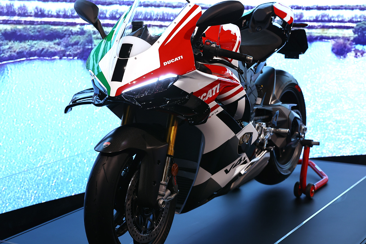 大阪・関西万博イタリア館 エミリア=ロマーニャPRウィークでフェラーリとドゥカティ展示!旅行関係者注目のプレゼン開催23