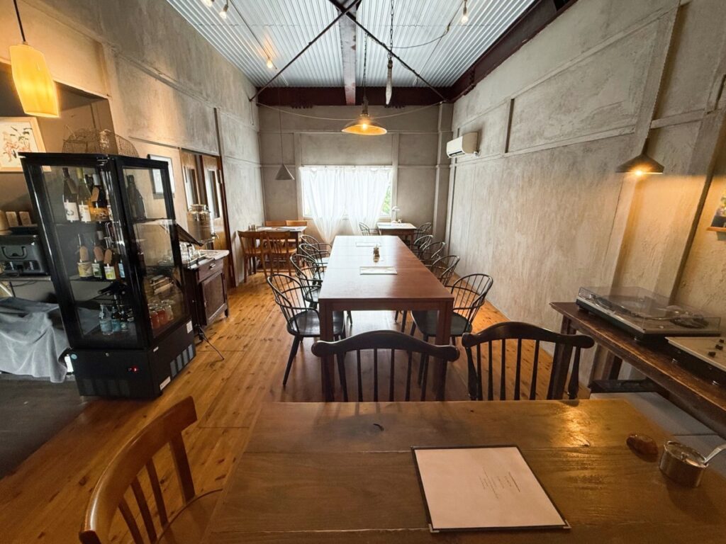【栃木県宇都宮市｜MATSUGAMINE COFFEE BUILDING 102】歌っているカフェで食事を／音と緑と街との関係 from ototabito #6-1（FUNQ）