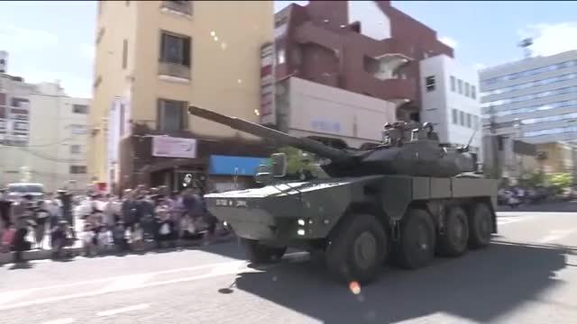 戦闘車や装甲車が街なかをパレード 陸上自衛隊福島駐屯地創立７２周年記念イベント（福島テレビ） - Yahoo!ニュース - Yahoo!ニュース