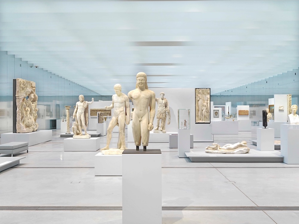 ルーヴル美術館ランス別館 展示風景