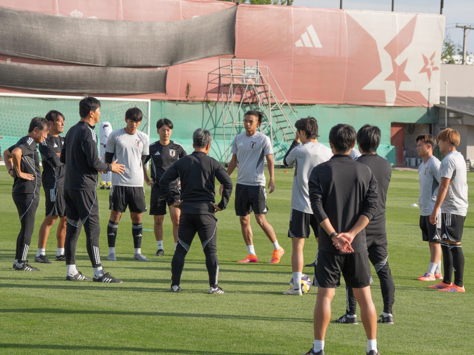 W杯白星スタートから一夜明け…U-20日本代表が開催国チリ戦に向けて練習開始、初戦先発組らはホテル調整（ゲキサカ） - Yahoo!ニュース - Yahoo!ニュース
