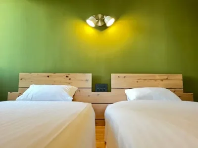 DOTOWN、沖縄・北谷町港に「THE SHORE INN COAST LIFE」オープン
