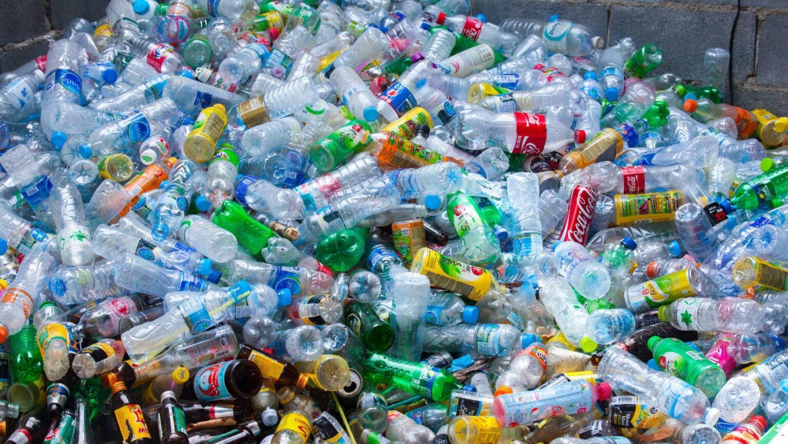 EU Plastic Recycce Europe Recyclators Associationは、「EUプラスチックリサイクル業界は崩壊のリスクがある」とアラームを開始します。