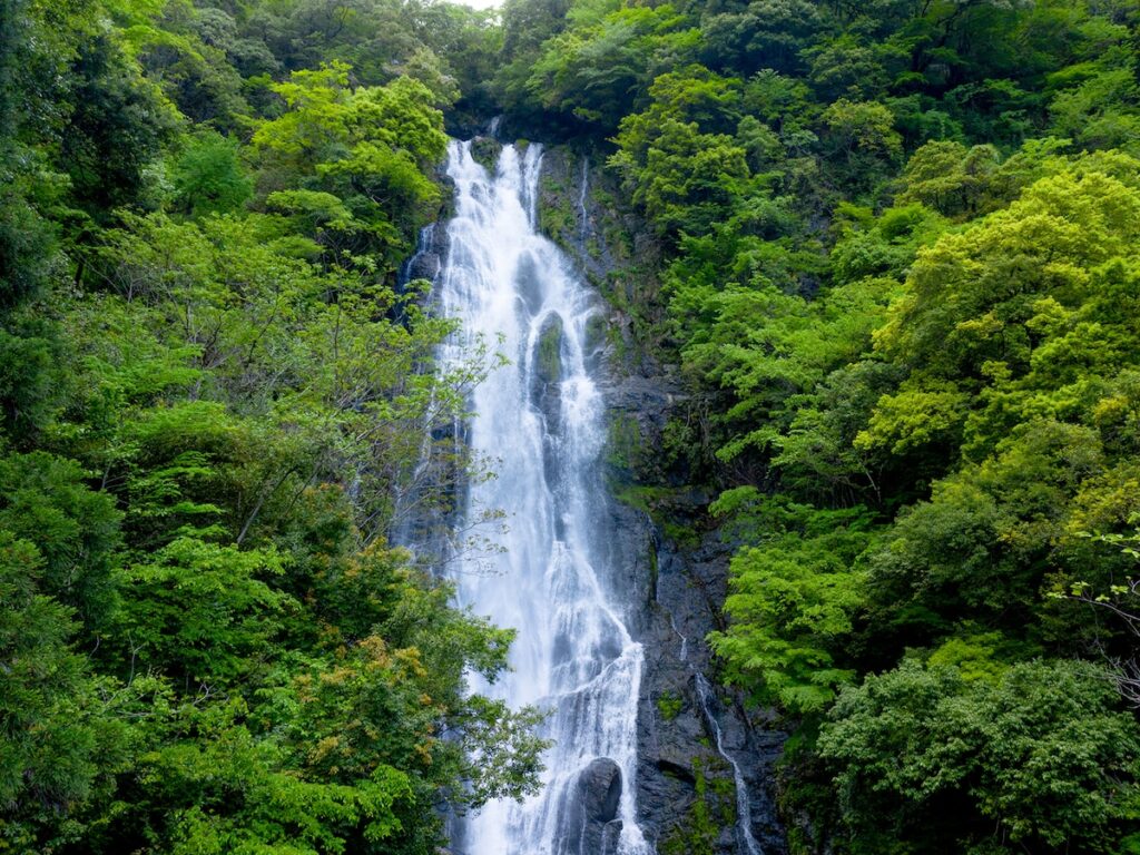 「夏に行きたい岡山県の穴場秘境」ランキング！ 2位「神庭の滝」、1位は？【2025年調査】 - All About ニュース