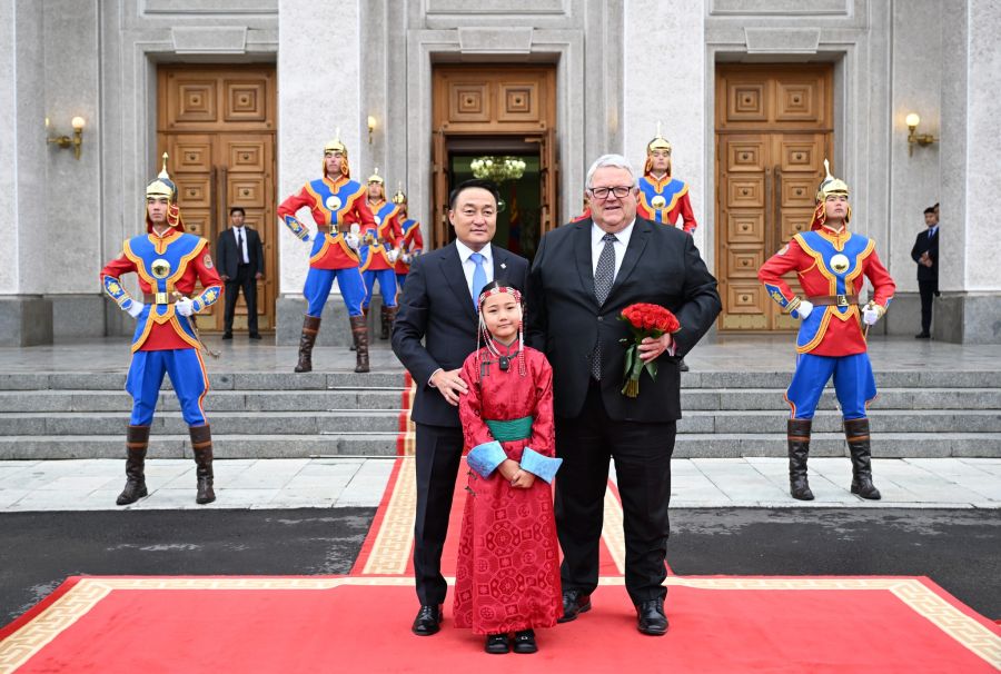 Speaker Gerry Brownlee of New Zealand House Officially Welcomed
