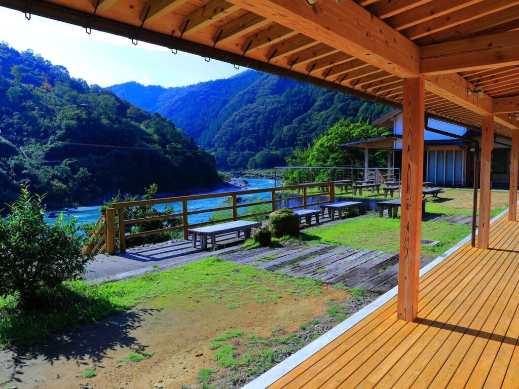 旅の目的地にしたいと思う「高知県の道の駅」ランキング！ 2位「四万十とおわ」、1位は？【2025年調査】 - All About ニュース