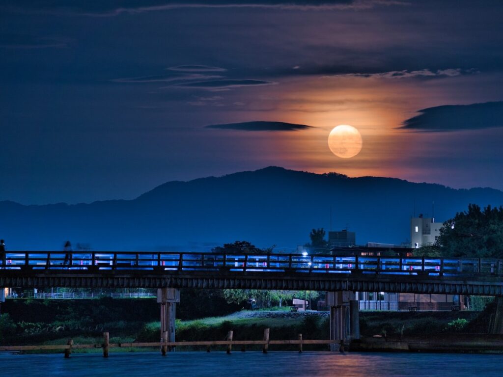 好き&行ってみたい「京都府のお月見スポット」ランキング! 2位「嵐山・渡月橋」を抑えた1位は?【2025年調査】 – All About ニュース 好き&行ってみたい「京都府のお月見スポット」ランキング! 2位「嵐山・渡月橋」を抑えた1位は?【2025年調査】 - All About ニュース