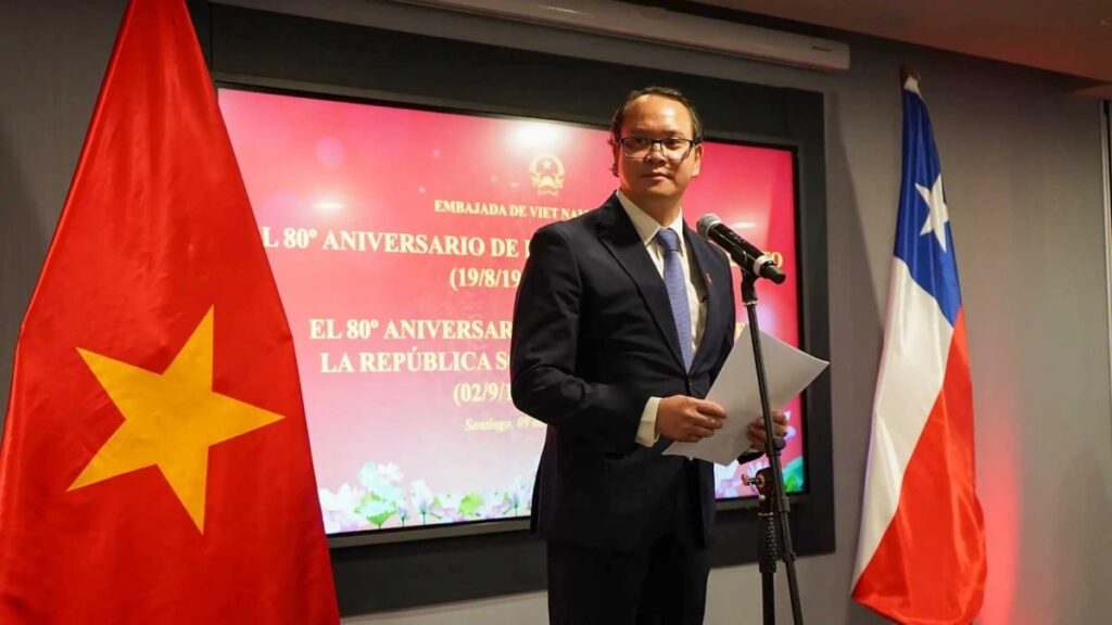 Đại sứ quán Việt Nam tại Chile tổ chức kỷ niệm 80 năm Cách mạng tháng Tám và Quốc khánh 2/9