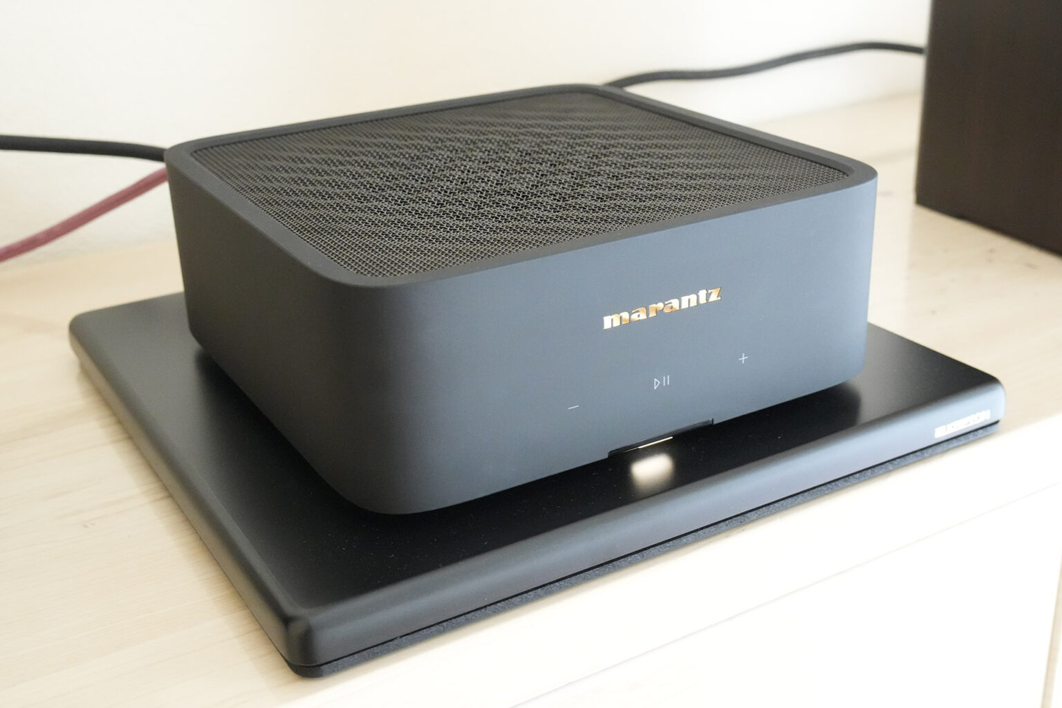 【レビュー】小さくても、オーディオは土台が命！クリプトン小型オーディオボード「AB-UT1」を使ってみる - AV Watch