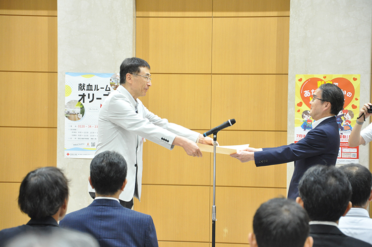 【日本赤十字社･厚労省】献血協力、普及、広報活動等の献血功労に尽力した県内の団体を表彰　〜　香川県庁 | かがわ経済ニュース｜経レポオンライン