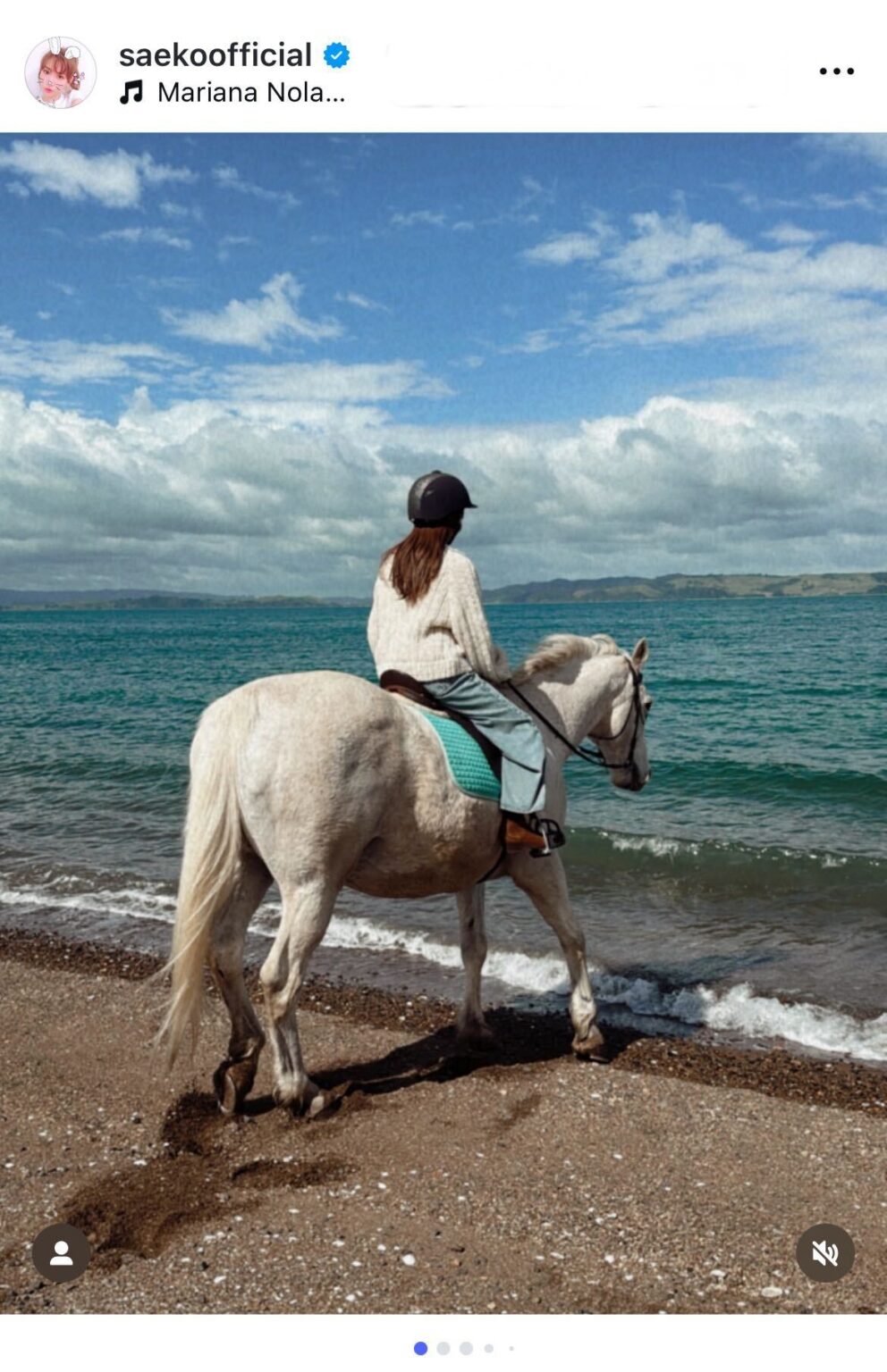 紗栄子、初のニュージーランド撮影で心癒される　ワイヘケ島で馬との触れ合いを満喫 - エキサイトニュース