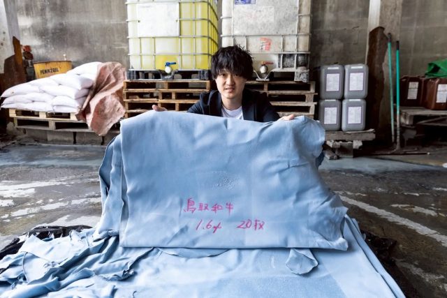 鳥取和牛の皮を“革”に。WAGYUBASEがトートバッグなど日常使いできるオリジナルレザー商品を展開 (2025年9月30日) - エキサイトニュース