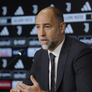 Juve show: batte l’Inter al 91° e condivide il primato con il Napoli che espugna Firenze. Oggi le sfide del Milan e delle romane