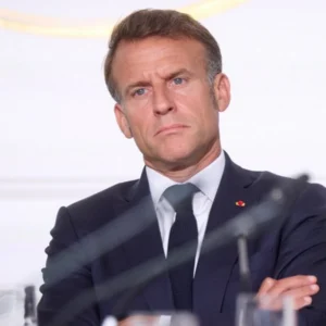 Francia: Fitch abbassa il rating da AA- a A+, con outlook stabile