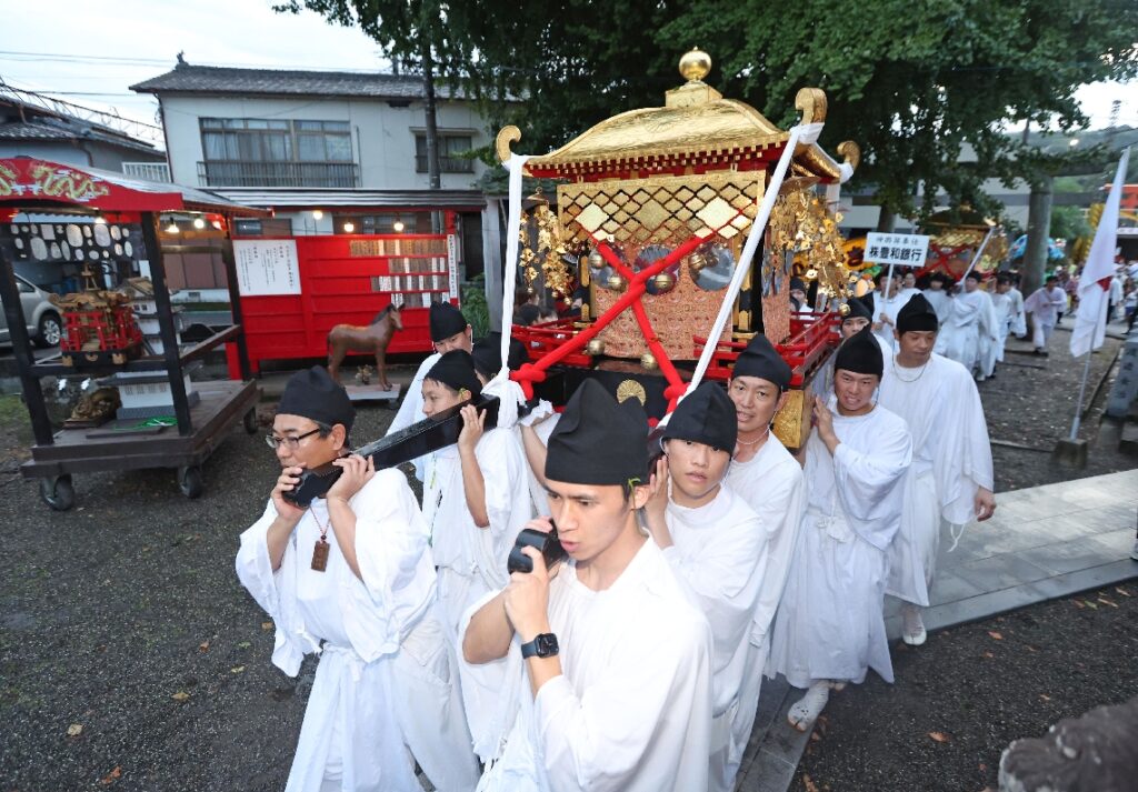 大分市の柞原八幡宮「浜の市」　お下りや花火大会など家族連れらでにぎわう - 大分のニュースなら 大分合同新聞プレミアムオンライン Gate