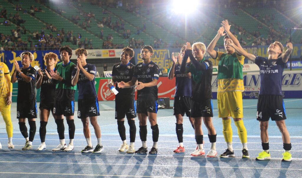 トリニータ、竹中監督体制で13試合ぶり勝利　PK弾で山口に１―０、16位浮上 - 大分のニュースなら 大分合同新聞プレミアムオンライン Gate