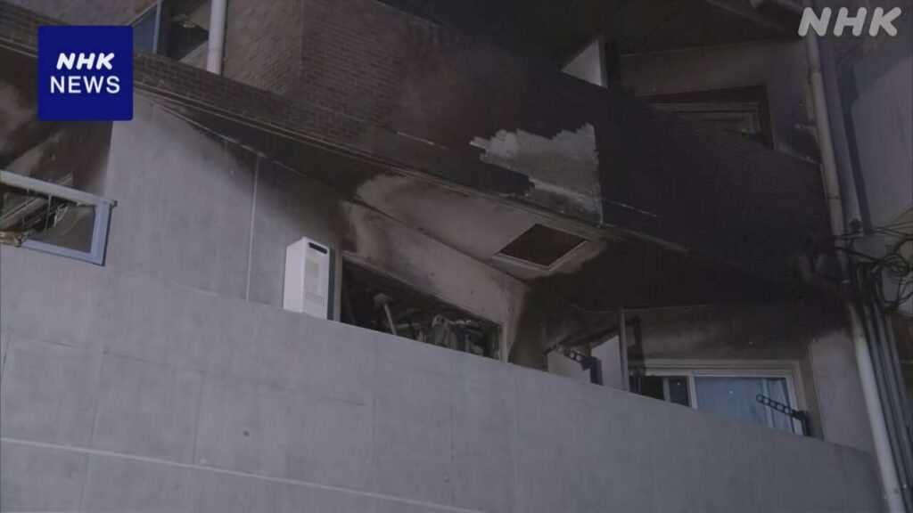 モバイルバッテリーから出火か 東京 杉並区のマンションで火事 6人搬送 | NHK