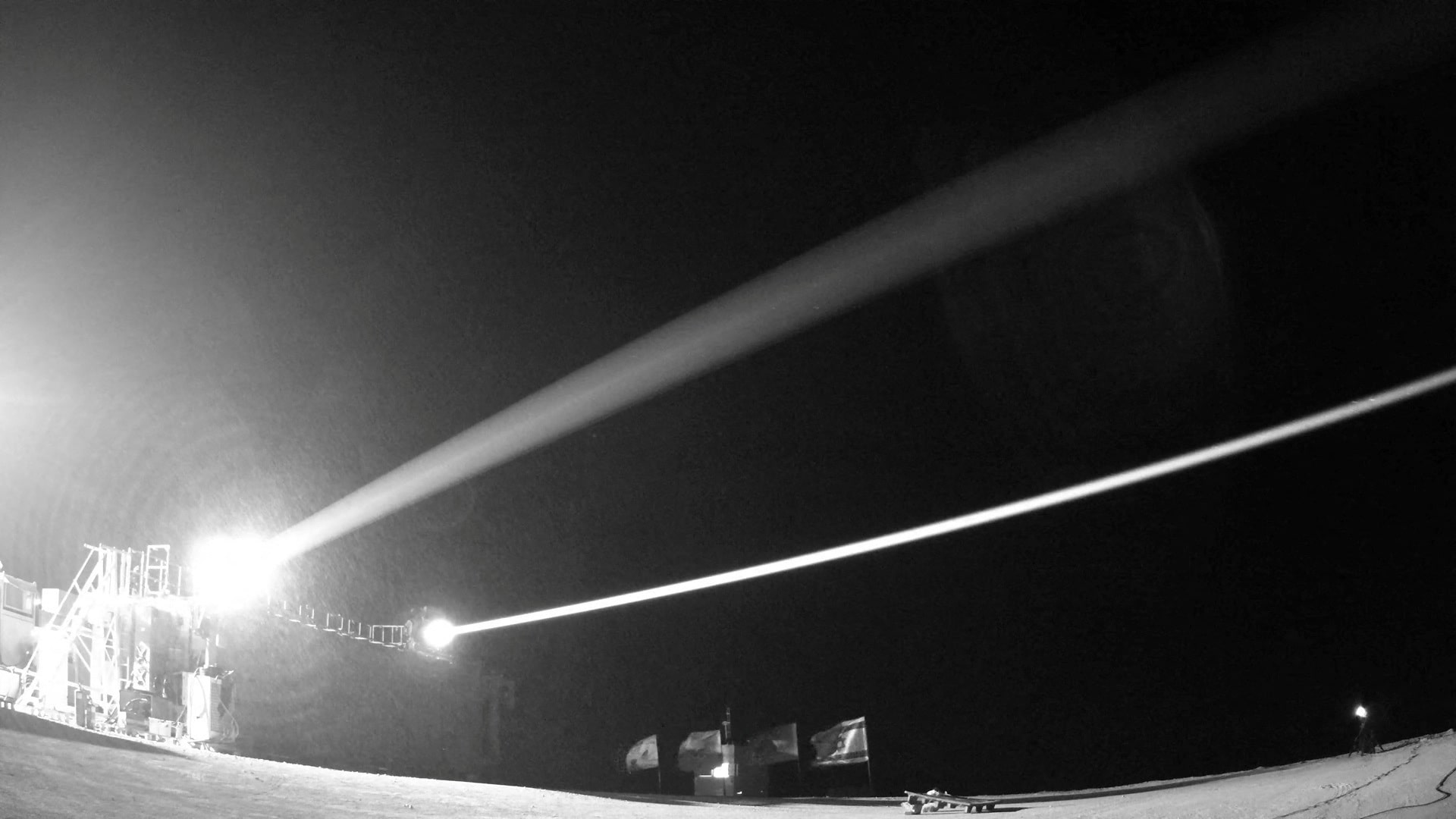 イスラエルのレーザー迎撃システム「アイアン・ビーム」、年内に実戦配備へ