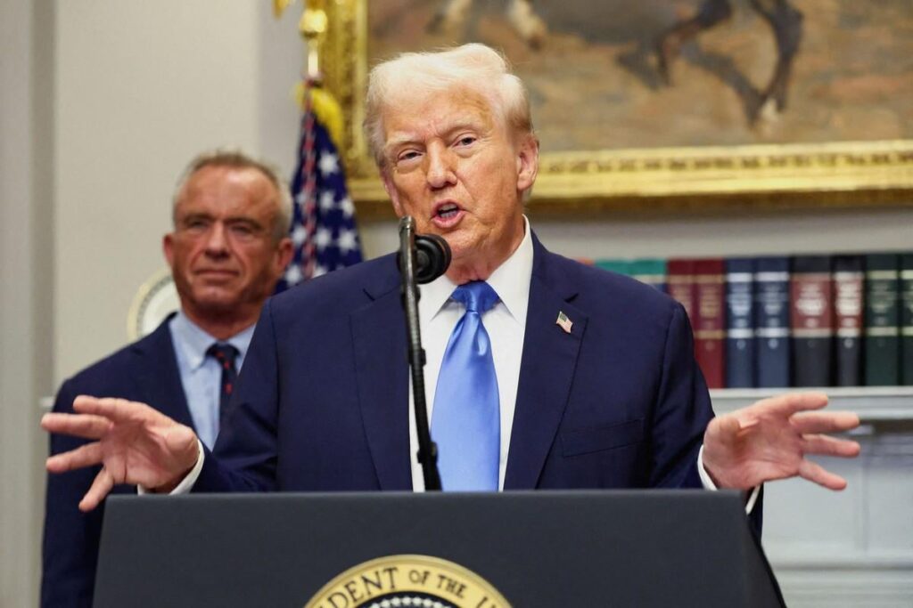 トランプは、情報なしで自閉症をパラセタモールにリンクしました