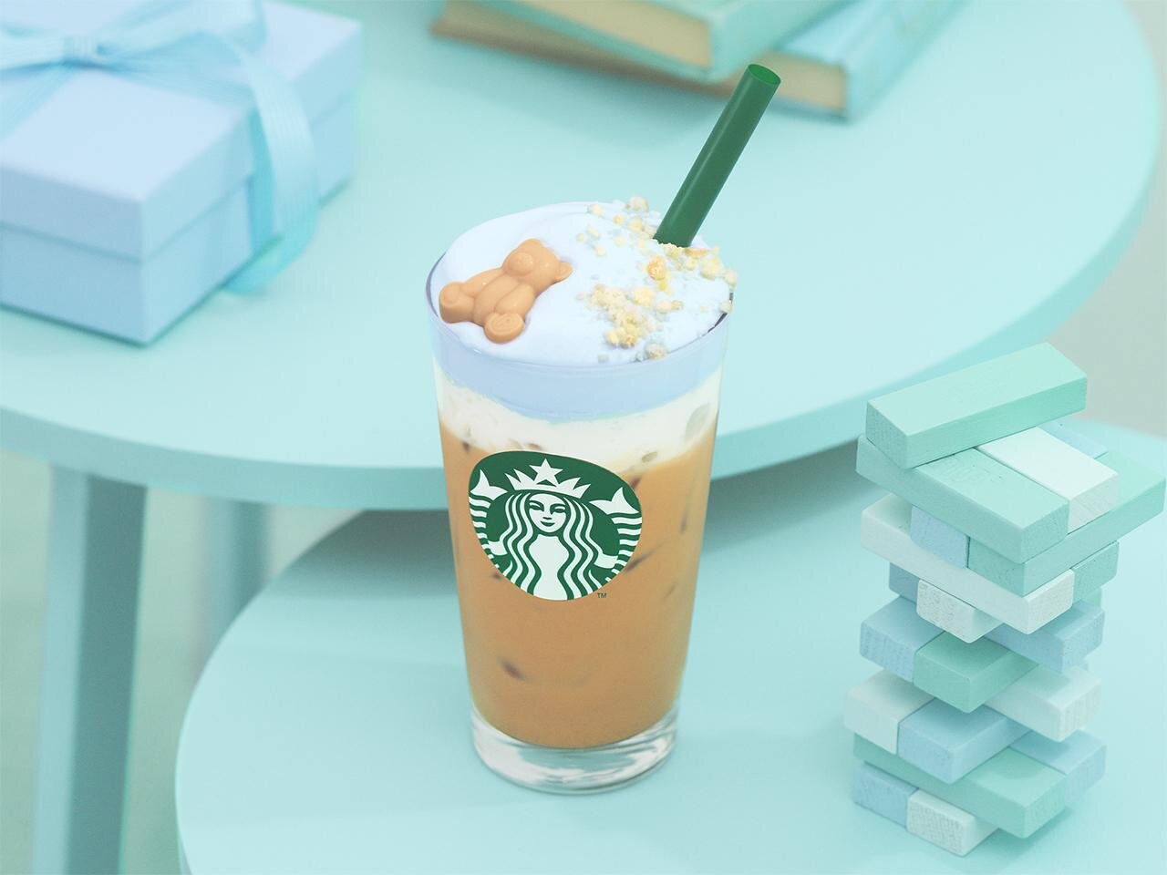 スターバックス×ジェラート ピケ「ピケ モコ ブーケ & ティー ラテ」淡色ブルー＆ピケベアをオン