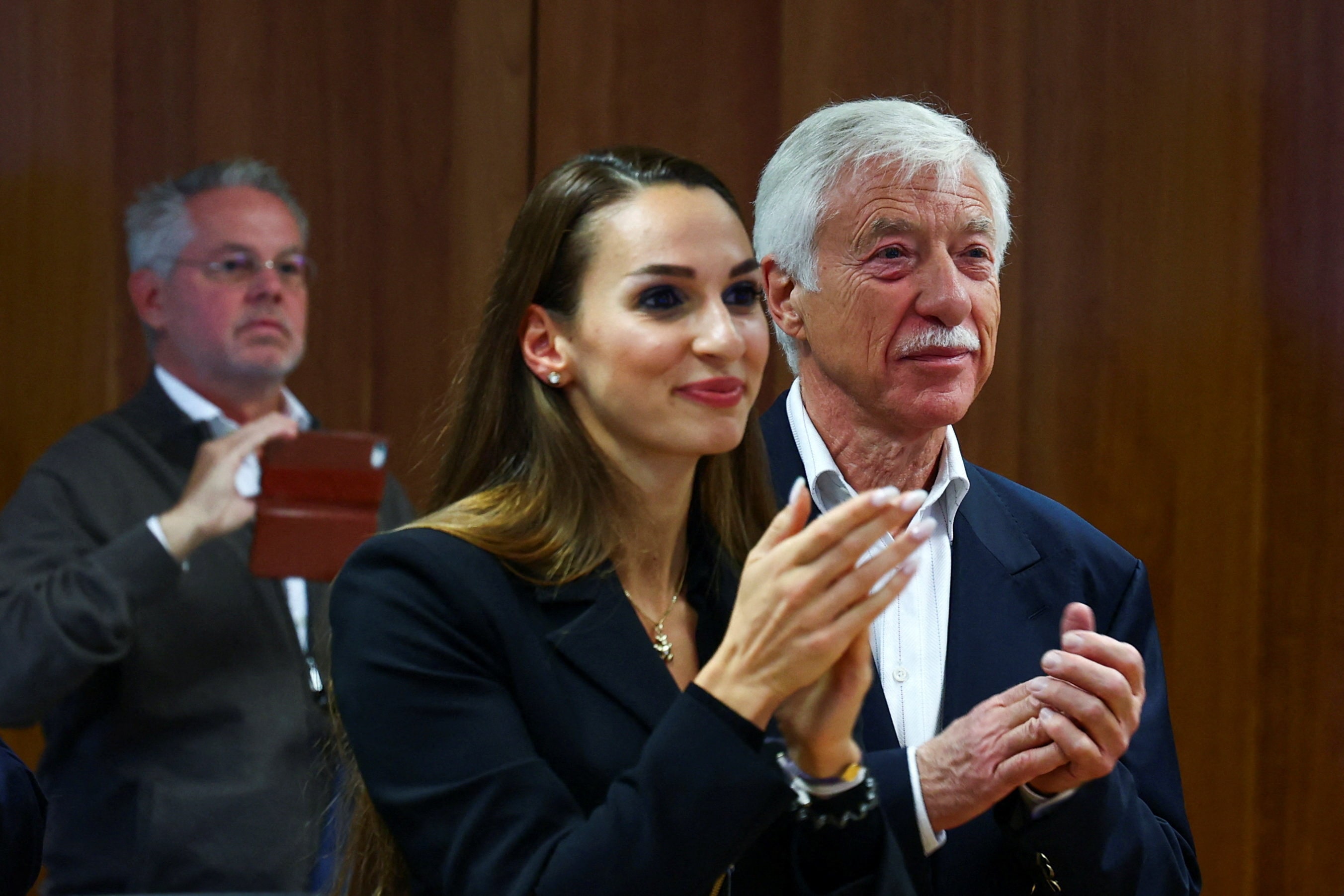 ドイツの極右ＡｆＤ、地方選で躍進　得票率3倍に